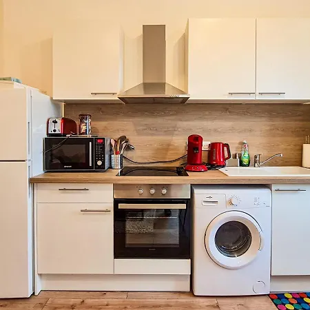 T3 Neuf Bonsecours*parking*wifi*netflix Apartment *